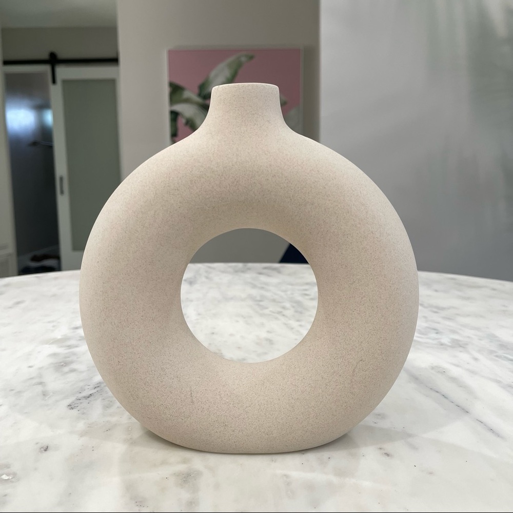 H&M Round Ceramic Vase Small